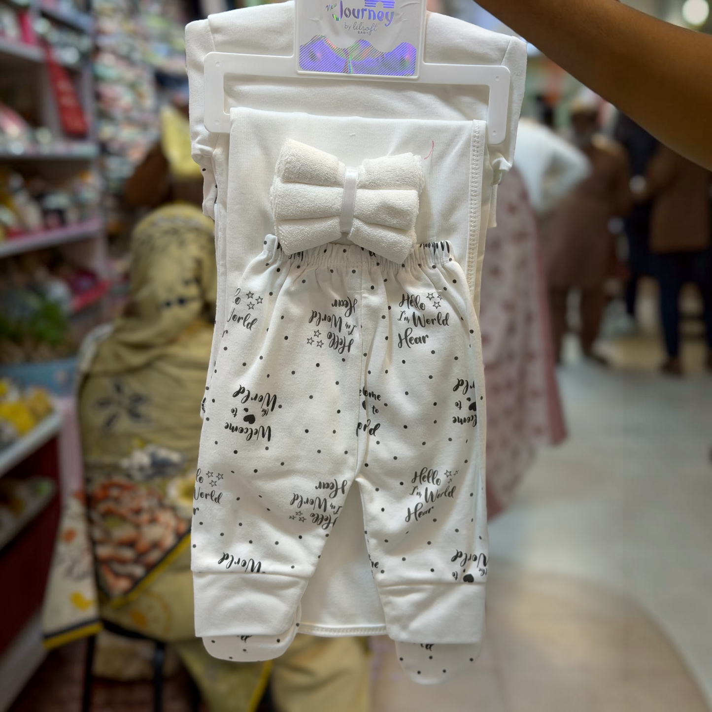 12 Piece Newborn Baby Starter Gift Set | Cotton Baby Clothes with Hanger | Welcome to the World(0-3Months)