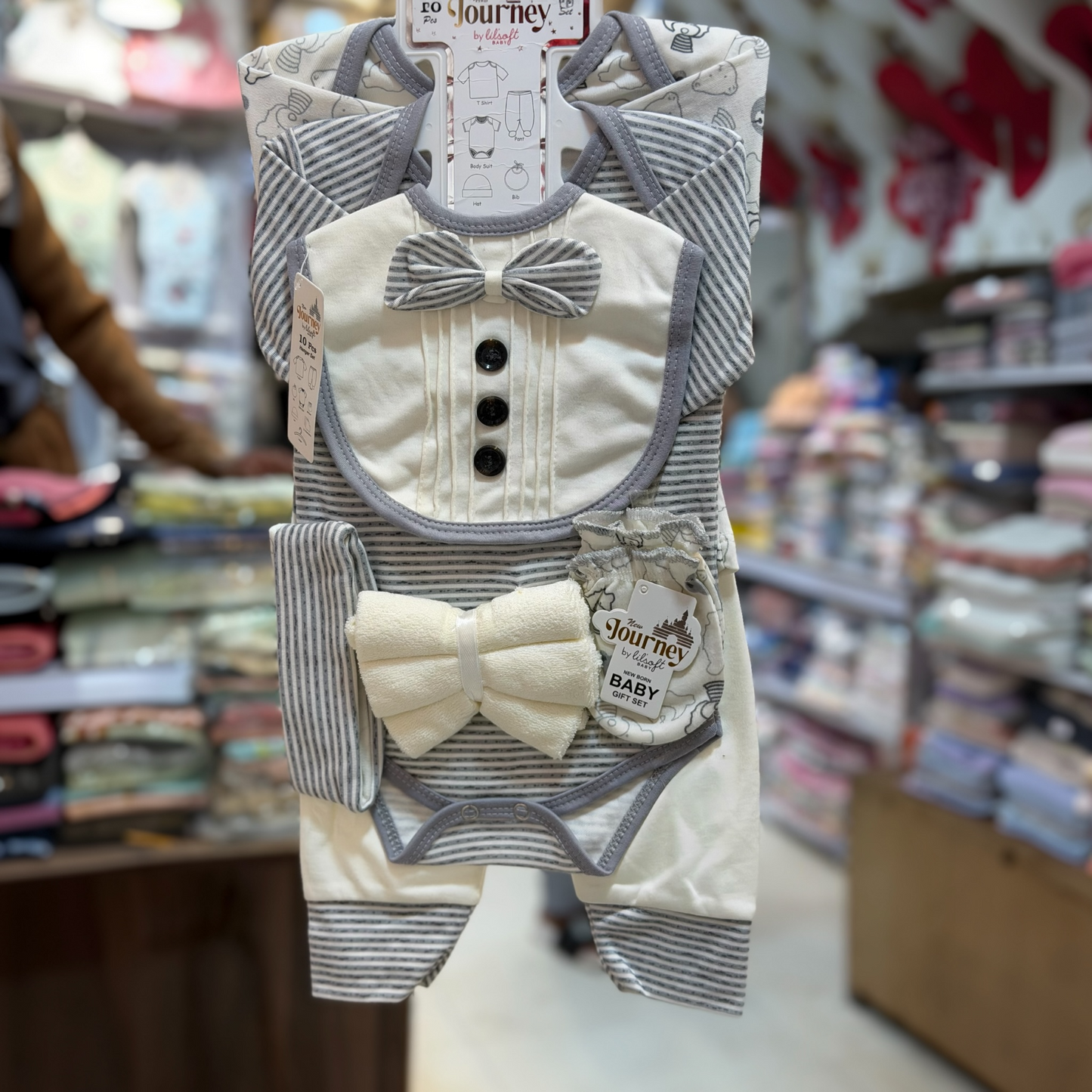 10 Piece Newborn Baby Cotton Starter Set – Shirt, Pajama, Romper, Bib, Cap & Accessories(0-3Months)