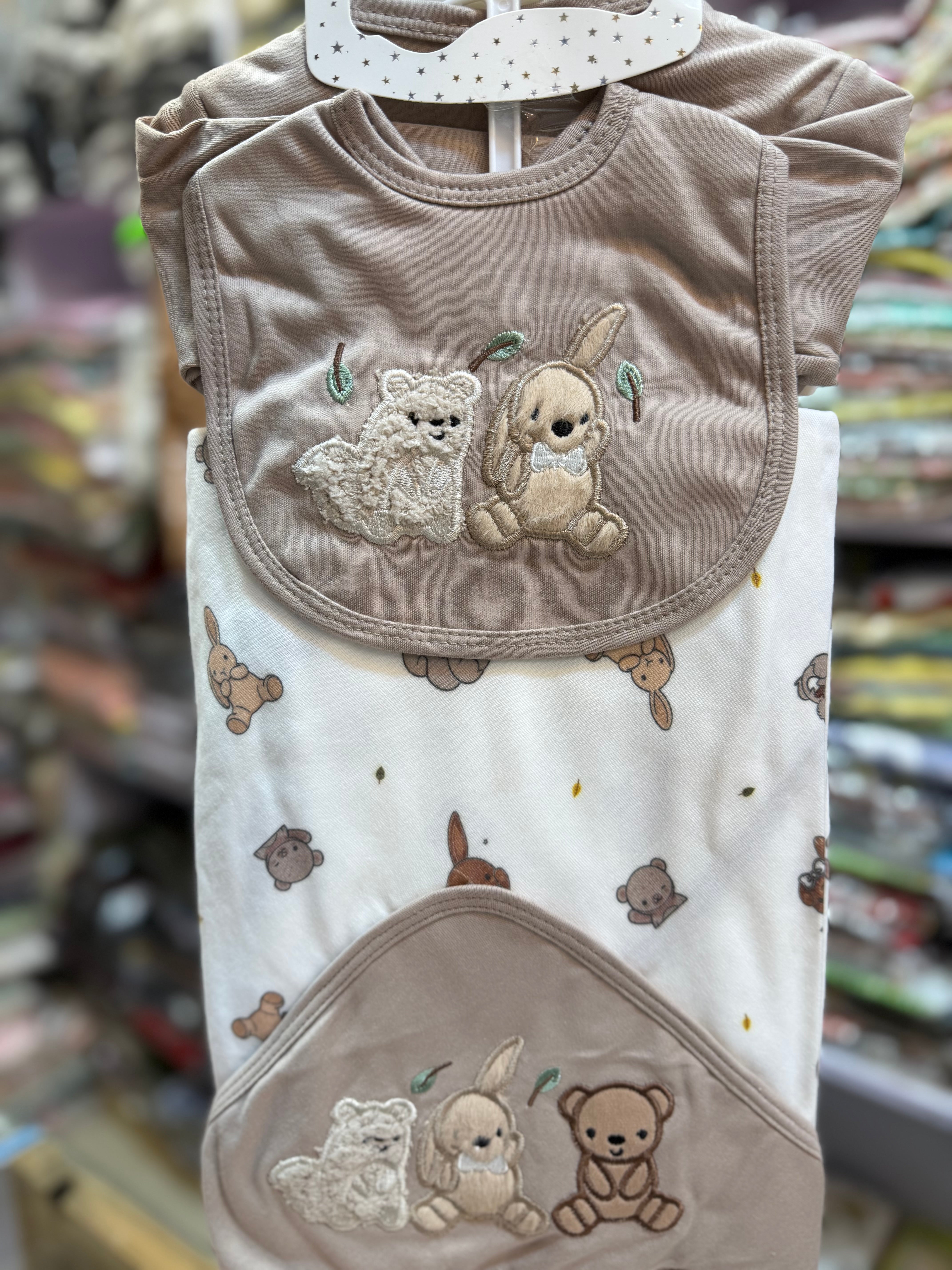 10 Piece Newborn Baby Starter Set – Premium Cotton Full Romper, Pajama, Bib, Blanket, Cap, Booties & Wash Cloths